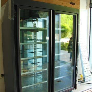 یخچال و فریزر درب دار