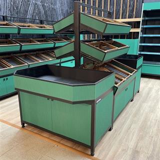 غرفه میوه و سبزیجات ایران مال