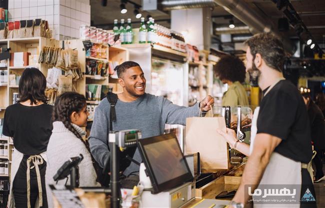 مشتریان جوان فروشگاه ها