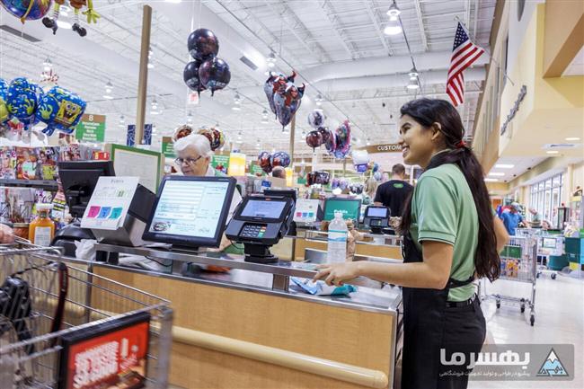 نحوه استخدام و آموزش کارکنان در هایپرمارکت های بزرگ