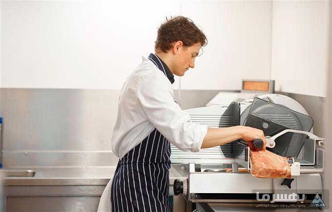 نمونه‌ای از دستگاه برش گوشت فروشگاه پروتئینی