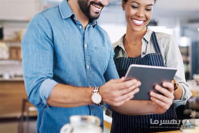 بررسی عملکرد مالی فروشگاه